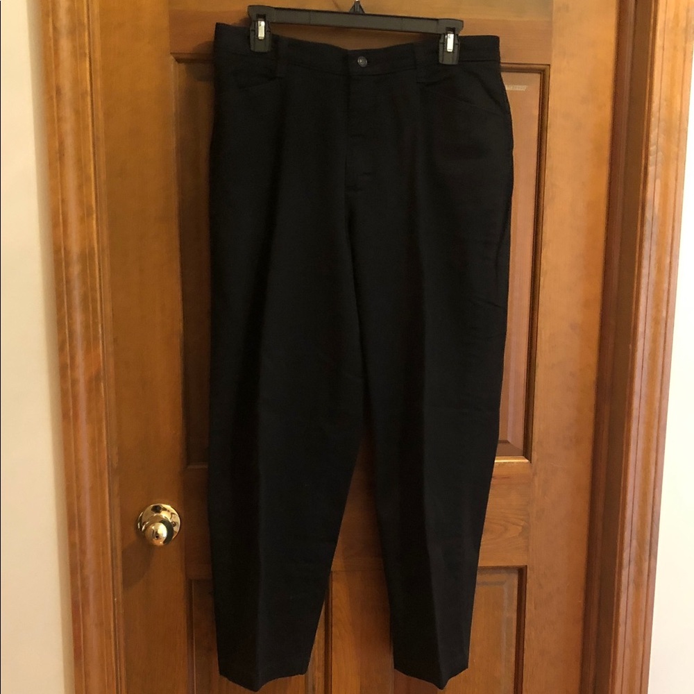 Lee Women’s Black Cotton Pants - Classic Straight Fit